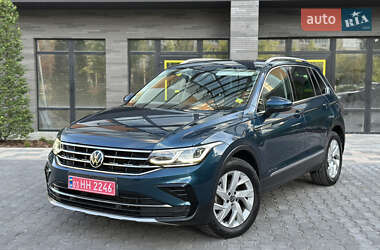 Позашляховик / Кросовер Volkswagen Tiguan 2021 в Києві