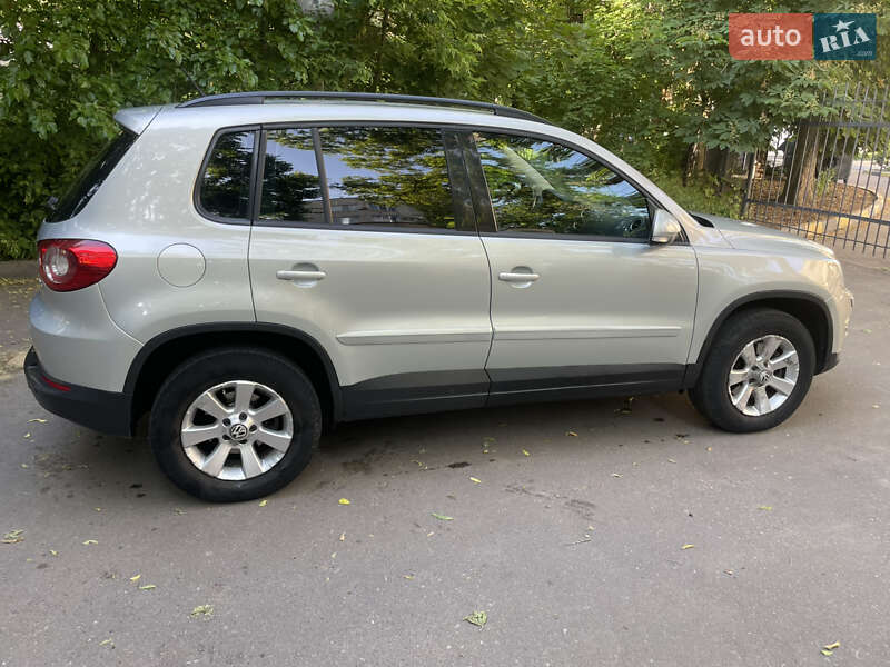 Внедорожник / Кроссовер Volkswagen Tiguan 2008 в Одессе