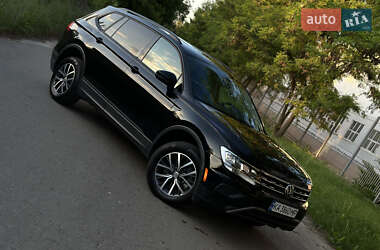 Позашляховик / Кросовер Volkswagen Tiguan 2021 в 