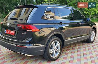 Позашляховик / Кросовер Volkswagen Tiguan 2018 в 