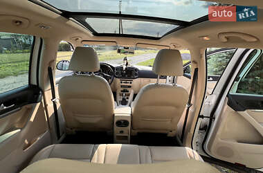 Внедорожник / Кроссовер Volkswagen Tiguan 2012 в 
