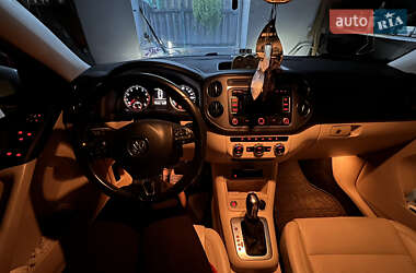 Внедорожник / Кроссовер Volkswagen Tiguan 2012 в 