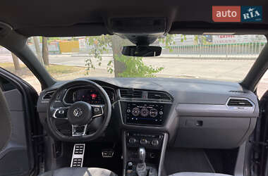 Внедорожник / Кроссовер Volkswagen Tiguan 2020 в 