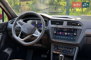 Позашляховик / Кросовер Volkswagen Tiguan 2024 в 