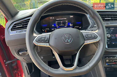 Позашляховик / Кросовер Volkswagen Tiguan 2024 в 