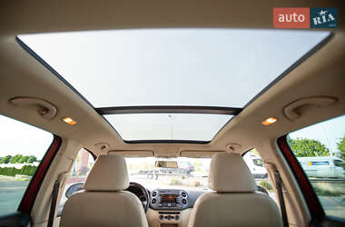 Внедорожник / Кроссовер Volkswagen Tiguan 2013 в 