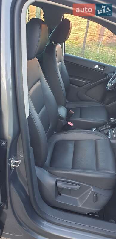 Внедорожник / Кроссовер Volkswagen Tiguan 2012 в Южноукраинске