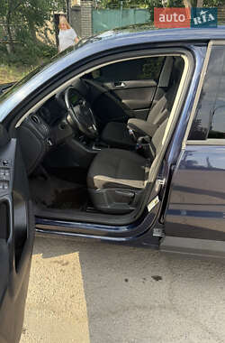 Внедорожник / Кроссовер Volkswagen Tiguan 2012 в 