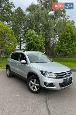 Внедорожник / Кроссовер Volkswagen Tiguan 2012 в Киеве