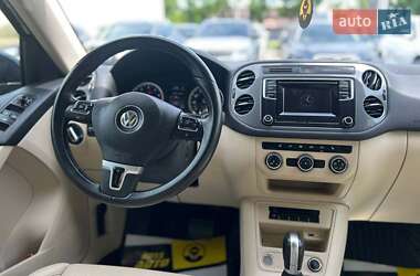 Внедорожник / Кроссовер Volkswagen Tiguan 2016 в 
