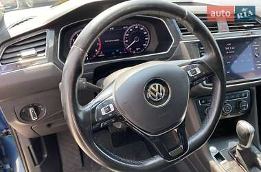 Позашляховик / Кросовер Volkswagen Tiguan 2018 в 