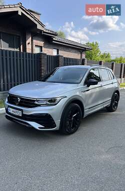 Внедорожник / Кроссовер Volkswagen Tiguan 2023 в Киеве