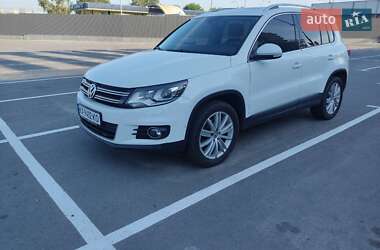 Позашляховик / Кросовер Volkswagen Tiguan 2014 в Києві