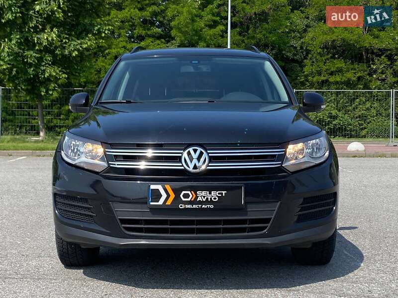 Внедорожник / Кроссовер Volkswagen Tiguan 2015 в Львове