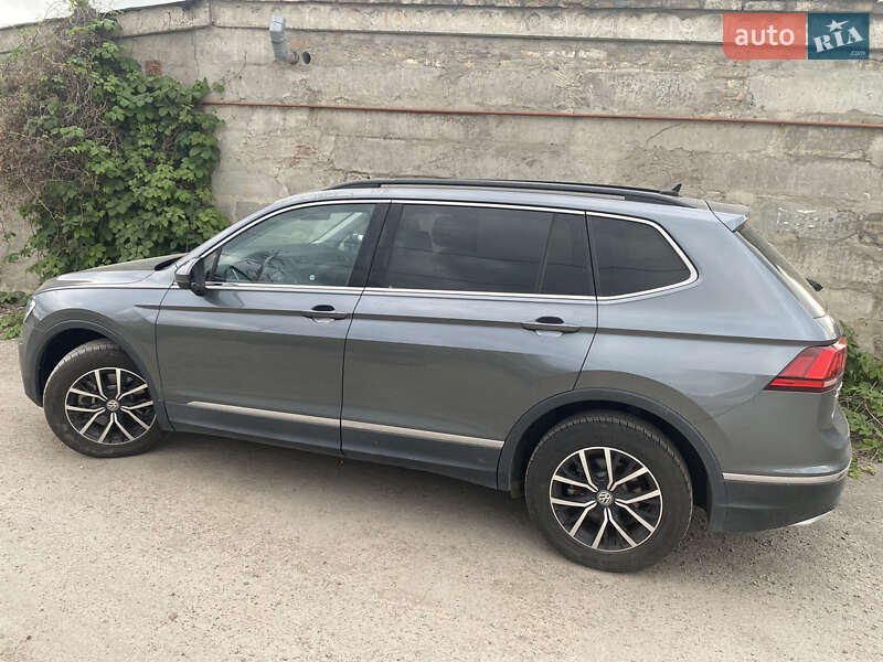 Позашляховик / Кросовер Volkswagen Tiguan 2021 в Києві