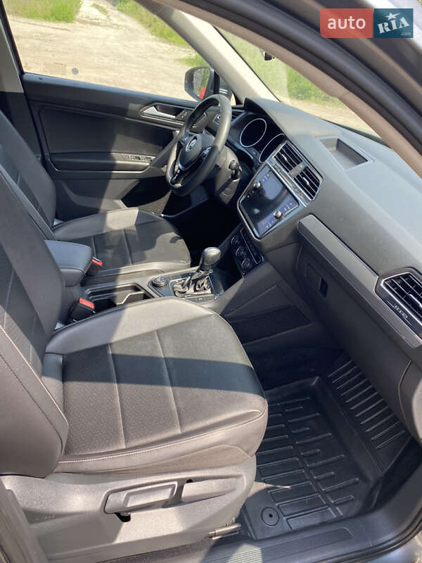 Позашляховик / Кросовер Volkswagen Tiguan 2021 в Києві