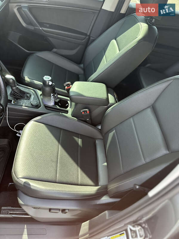 Позашляховик / Кросовер Volkswagen Tiguan 2018 в Дніпрі