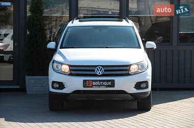 Внедорожник / Кроссовер Volkswagen Tiguan 2012 в 