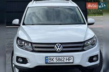 Внедорожник / Кроссовер Volkswagen Tiguan 2013 в Березному