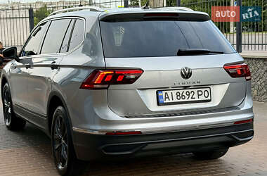 Позашляховик / Кросовер Volkswagen Tiguan 2023 в 
