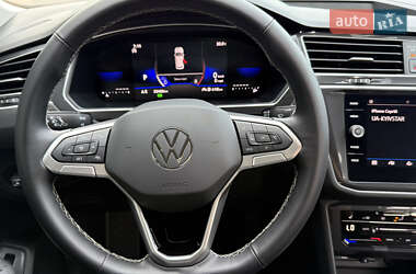 Позашляховик / Кросовер Volkswagen Tiguan 2023 в 