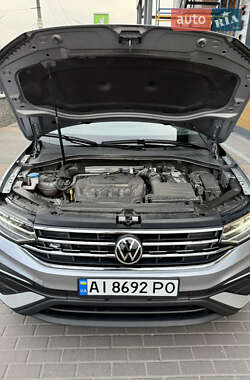 Позашляховик / Кросовер Volkswagen Tiguan 2023 в 