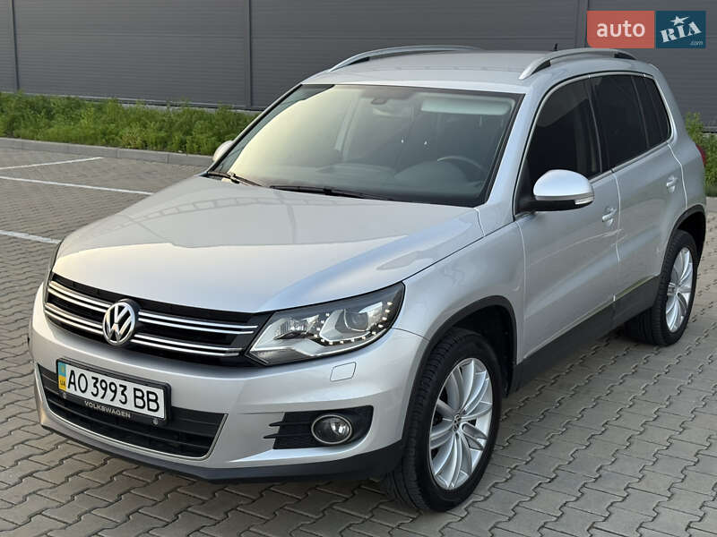 Позашляховик / Кросовер Volkswagen Tiguan 2012 в Івано-Франківську