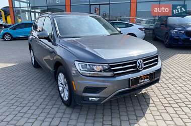 Позашляховик / Кросовер Volkswagen Tiguan 2017 в Львові