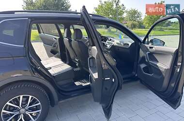 Внедорожник / Кроссовер Volkswagen Tiguan 2019 в 
