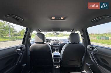 Внедорожник / Кроссовер Volkswagen Tiguan 2019 в 