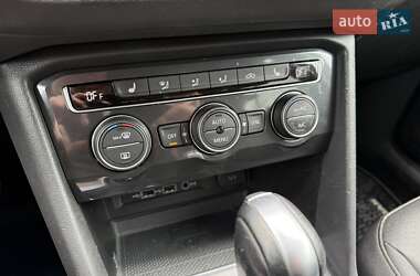 Внедорожник / Кроссовер Volkswagen Tiguan 2020 в 