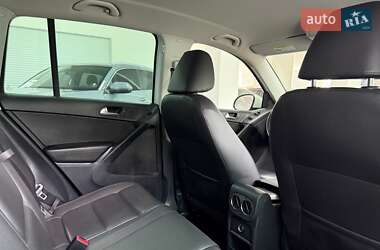 Внедорожник / Кроссовер Volkswagen Tiguan 2014 в 