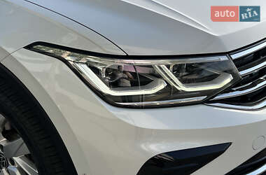 Внедорожник / Кроссовер Volkswagen Tiguan 2021 в 