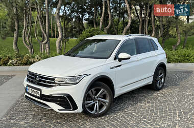 Внедорожник / Кроссовер Volkswagen Tiguan 2022 в Днепре