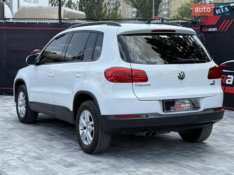 Внедорожник / Кроссовер Volkswagen Tiguan 2016 в Днепре