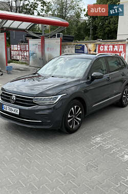 Внедорожник / Кроссовер Volkswagen Tiguan 2021 в Виннице