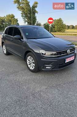 Внедорожник / Кроссовер Volkswagen Tiguan 2018 в Ромнах