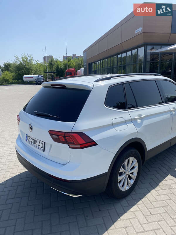Внедорожник / Кроссовер Volkswagen Tiguan 2018 в Днепре