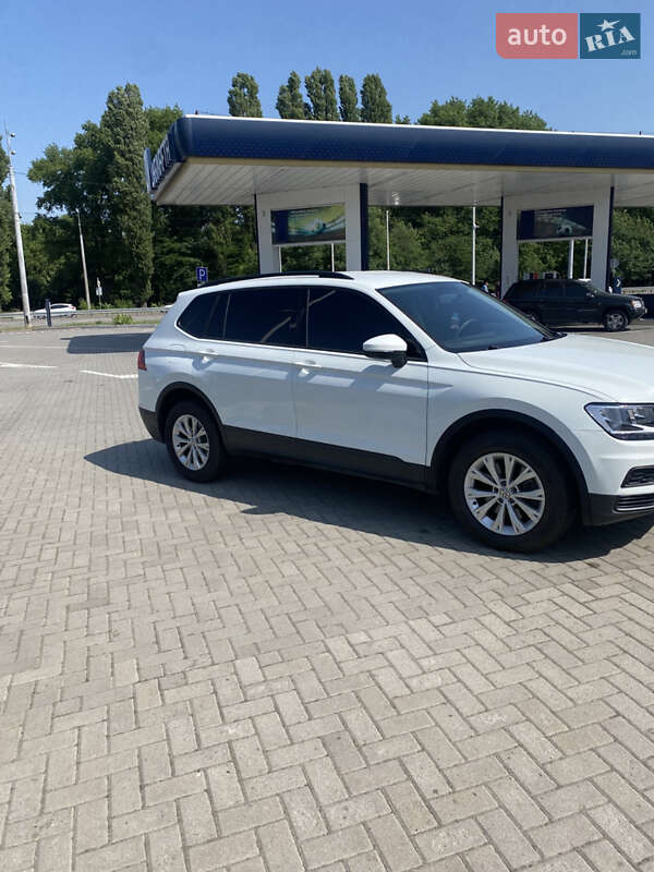 Внедорожник / Кроссовер Volkswagen Tiguan 2018 в Днепре