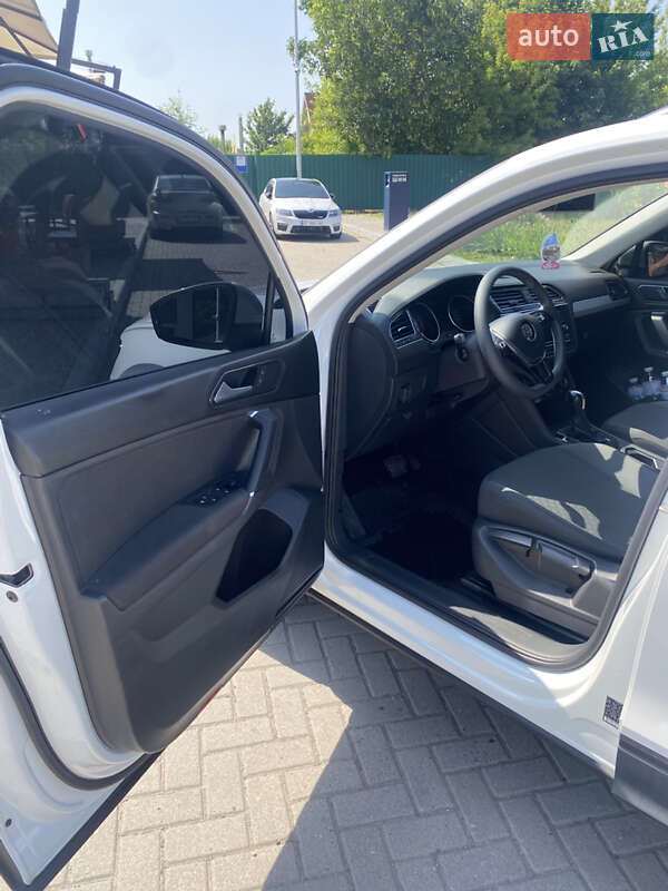 Внедорожник / Кроссовер Volkswagen Tiguan 2018 в Днепре