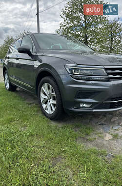 Внедорожник / Кроссовер Volkswagen Tiguan 2019 в Киеве