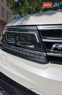 Позашляховик / Кросовер Volkswagen Tiguan 2019 в 
