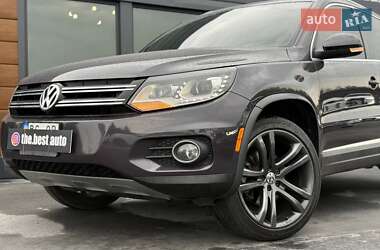 Внедорожник / Кроссовер Volkswagen Tiguan 2016 в 