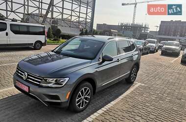 Внедорожник / Кроссовер Volkswagen Tiguan 2020 в 
