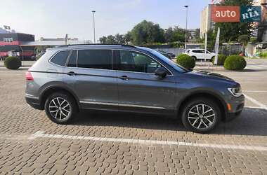 Внедорожник / Кроссовер Volkswagen Tiguan 2020 в 