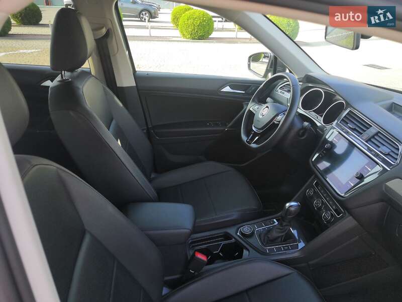 Позашляховик / Кросовер Volkswagen Tiguan 2020 в Львові фото 17 Позашляховик / Кросовер Volkswagen Tiguan 2020 в Львові