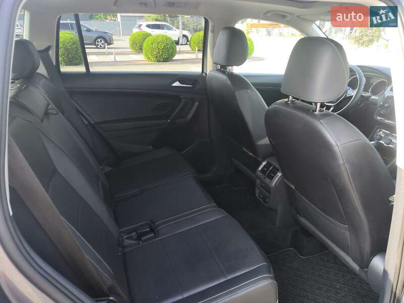 Позашляховик / Кросовер Volkswagen Tiguan 2020 в Львові фото 25 Позашляховик / Кросовер Volkswagen Tiguan 2020 в Львові