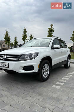 Позашляховик / Кросовер Volkswagen Tiguan 2016 в Києві