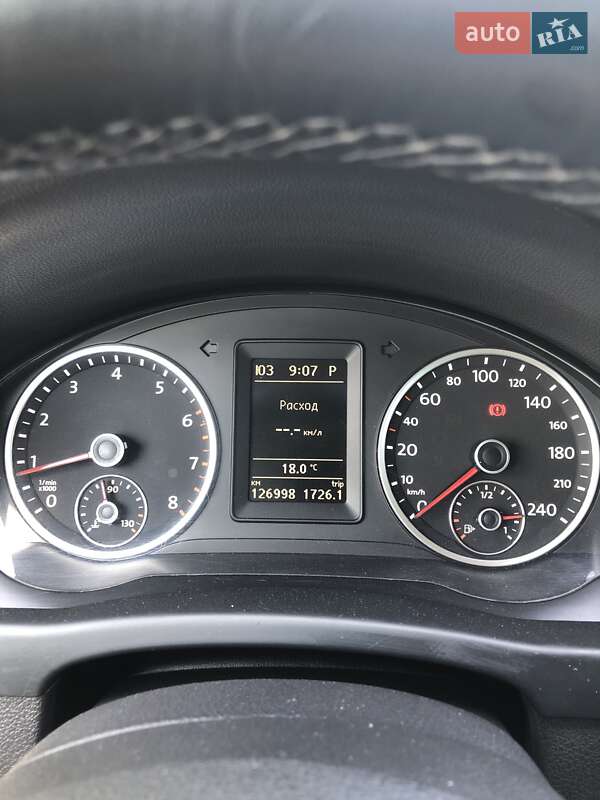 Внедорожник / Кроссовер Volkswagen Tiguan 2011 в Болграде