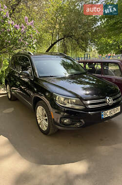 Внедорожник / Кроссовер Volkswagen Tiguan 2012 в 
